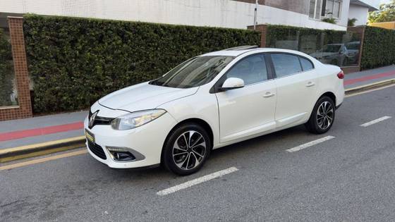 RENAULT FLUENCE 2.0 PRIVILÉGE 16V FLEX 4P AUTOMÁTICO RENAULT FLUENCE 2.0 PRIVILÉGE 16V FLEX 4P AUTOMÁTICO